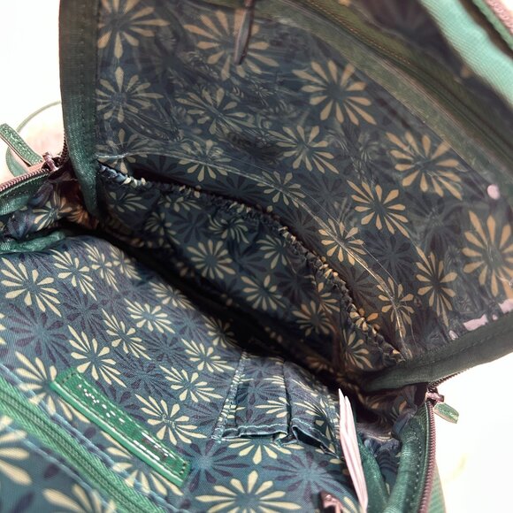 Lug Scurry Wickedly Green Matte Luxe  VL Sling Bag - EUC main image 9